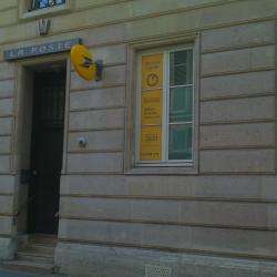 Bureau De Poste