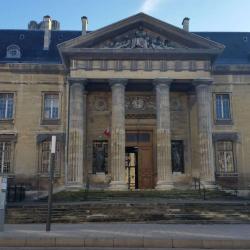 Cabinet D'avocat, Emilie Deliere