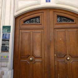 Cabinet Griffe And Griffe