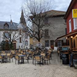 Café De La Place