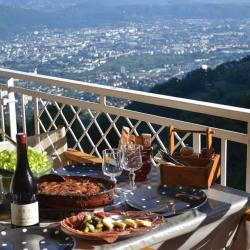 Cafe Des Alpes