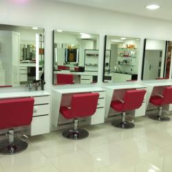 Camille Albane - Coiffeur Bandol