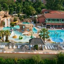 Camping Front De Mer