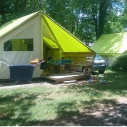 Camping Le Rocher De La Granelle
