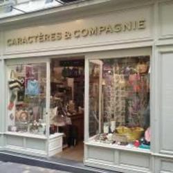Caractères And Cie