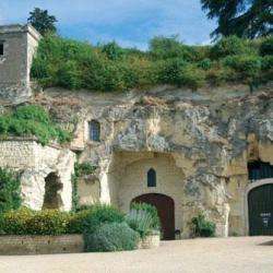 Cave De Monplaisir