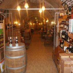 Cave Des Coyes