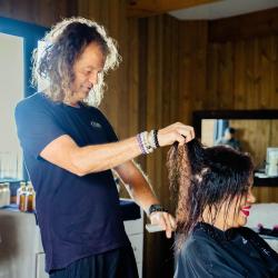 Cédric Coiffeur Privé - Coiffeur à Domicile - Lissage Extensions Dégradé - Mariage
