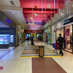 Centre Commercial Carrefour Auchy Les Mines