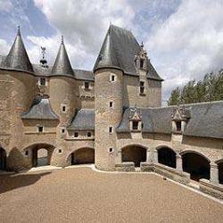 Château De Fougères-sur-bièvre