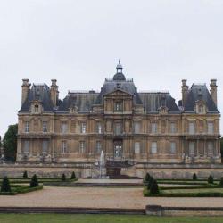 Chateau De Maisons