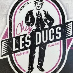 Chez Les Ducs