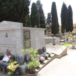 Cimetière De Lagrasse
