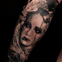 Clair Obscur - Assoul'ink - Tatouage Tours