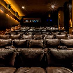 Club 13 Restaurant / Projection