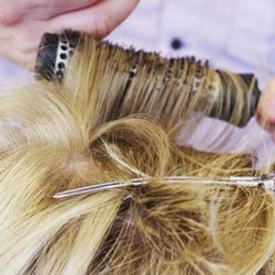 Club De La Coiffure
