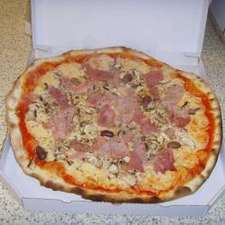 Corniche Pizza