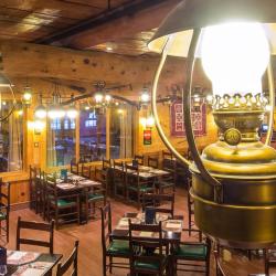 Crockett's Tavern