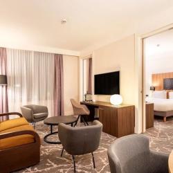 Crowne Plaza Paris Mlv