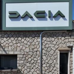 Dacia Porto-vecchio Balesi Automobiles