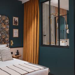 Dandy Hotel
