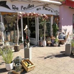 De Feuilles En Fleurs