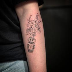 Dermagraphic Fréjus Tatouage & Piercing