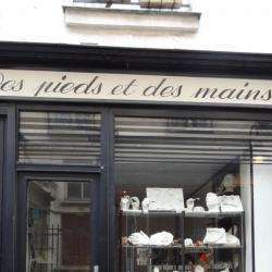 Des Pieds Et Des Mains
