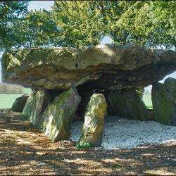 Dolmen De La Grotte Aux Fées