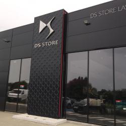 Ds Store Laval