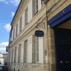 Du Palais Au Jardin