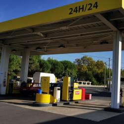 Dyneff Station Service
