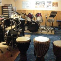 école De Musique Departementale De Batterie Percussions Tambour Djembé Claviers Thierry Soursas