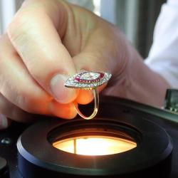 Estimation Bijoux Diamant -  Egl