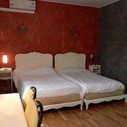 Empire Hotel