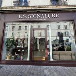 E.s Signature