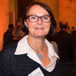 Fabienne Tracou Com'un Réseau