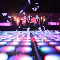 Feeling Live