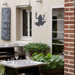 Froggy's Tavern