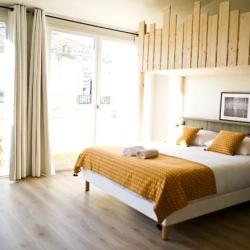 Georges Hostel & Café