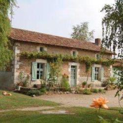 Giteachaumeil  Au Bord De La Vienne