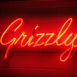Grizzly Barbershop - Barbier Coiffeur Homme - Paris 8