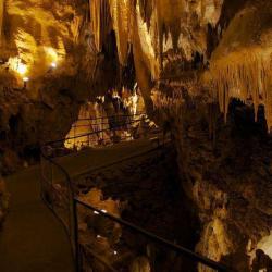Grotte De Villars
