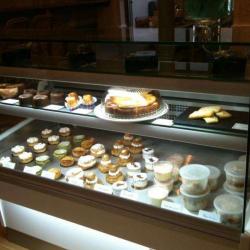 Helmut Newcake
