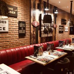 Hippopotamus Steakhouse