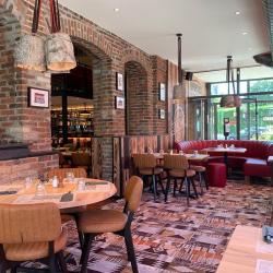 Hippopotamus Steakhouse
