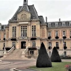 Hôtel De Ville  D' Evreux