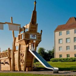 Hotel Explorers -