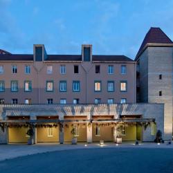 Hotel Explorers -