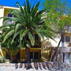 Hotel Le Grillon